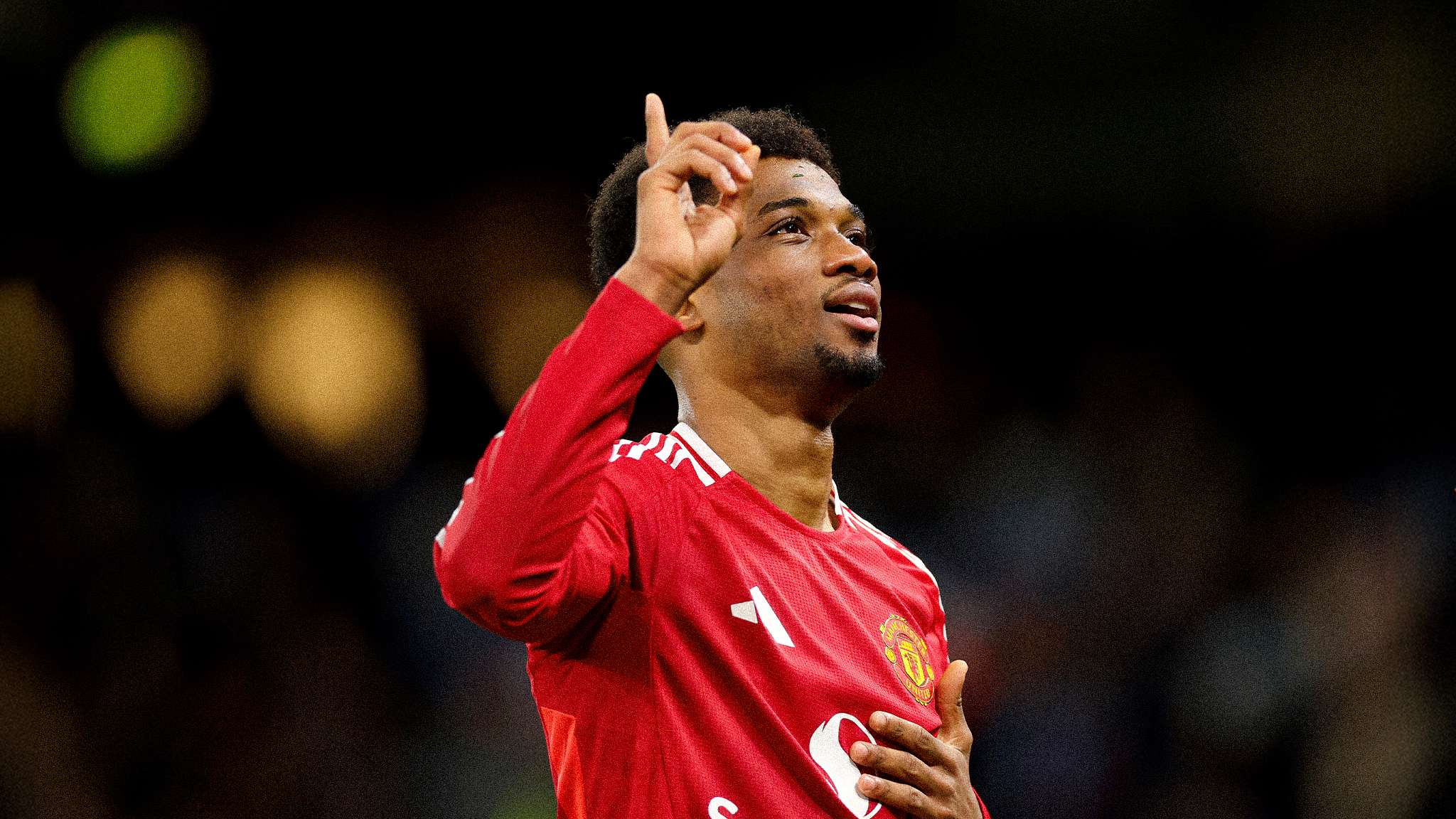 曾在接受采 曾在接受采